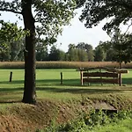 بيت للعطل In With Roof Terrace,garden Furniture Geesteren (Overijssel)